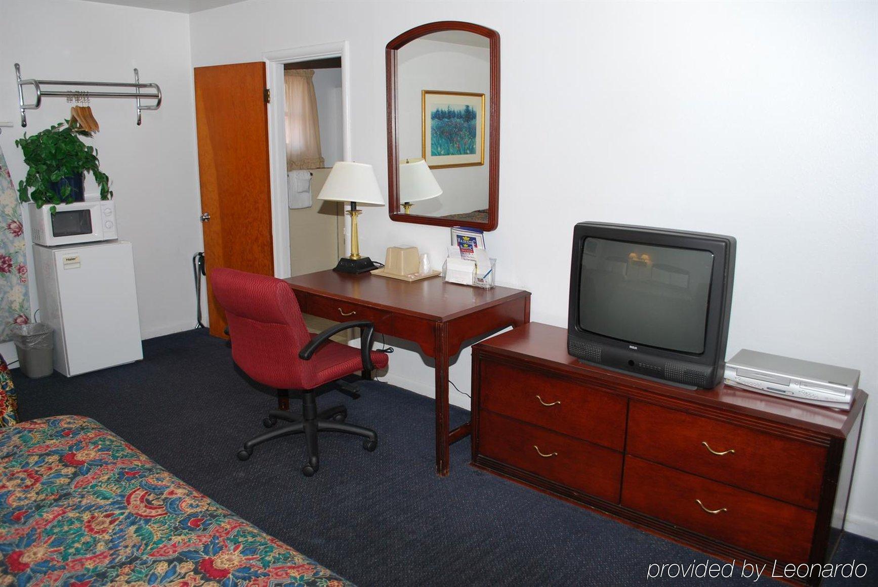 Majestic Inn & Suites Klamath Falls Zimmer foto