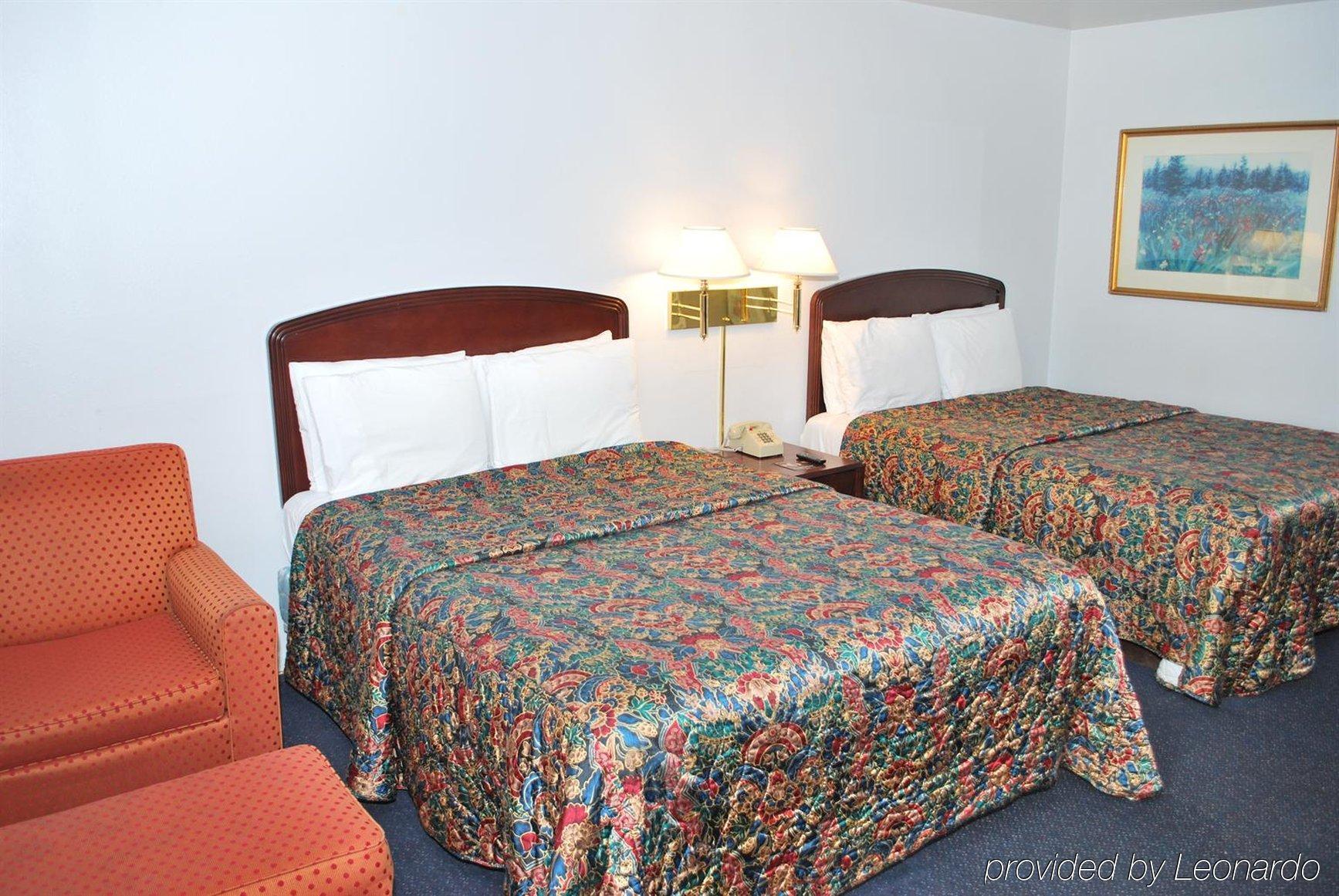Majestic Inn & Suites Klamath Falls Zimmer foto